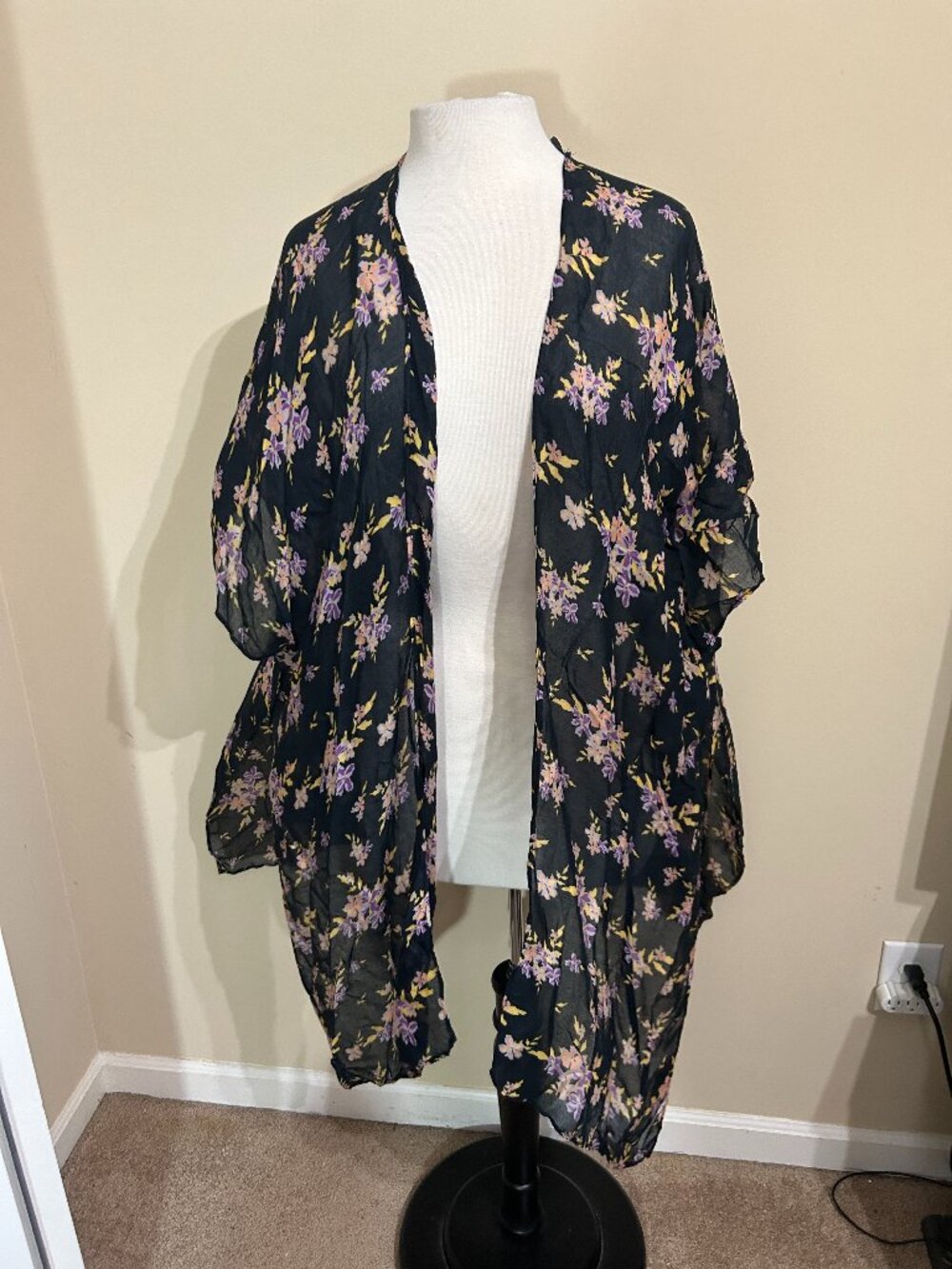 Ana A New Approach Kimono Womens One Size Black Purple Floral Long Side Slits